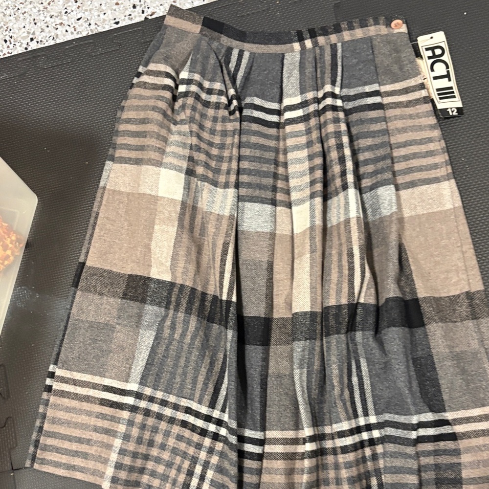 Macy's Plaid A-Line Skirt - Black, Gray, Tan